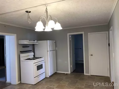 125 E Peck, Negaunee, MI 49866 photo 5