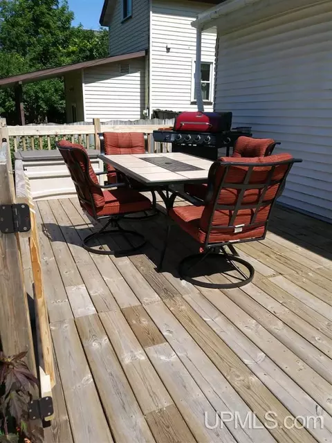 125 E Peck, Negaunee, MI 49866 photo 21
