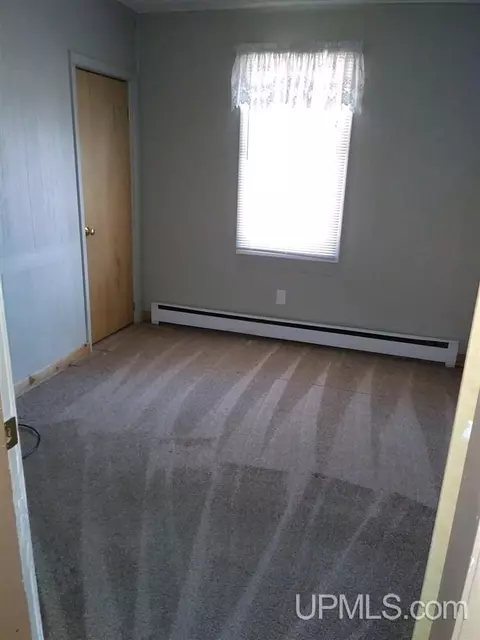125 E Peck, Negaunee, MI 49866 photo 7