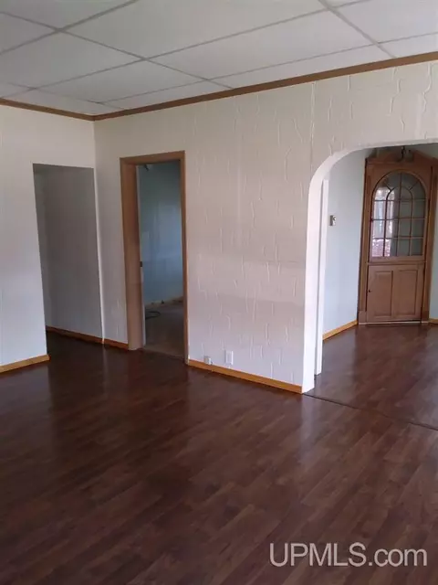 125 E Peck, Negaunee, MI 49866 photo 3