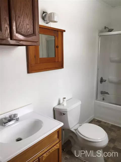 208 S Second, Ishpeming, MI 49849 photo 9