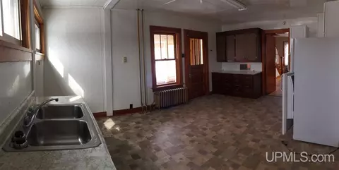 208 S Second, Ishpeming, MI 49849 photo 5