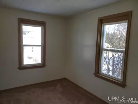708 Bank, Ishpeming, MI 49849 photo 30