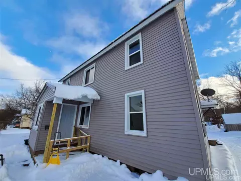 708 Bank, Ishpeming, MI 49849 photo 6
