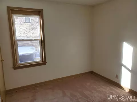 708 Bank, Ishpeming, MI 49849 photo 25