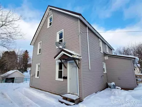 708 Bank, Ishpeming, MI 49849 photo 3