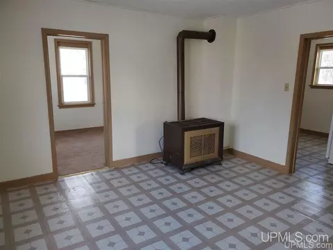 708 Bank, Ishpeming, MI 49849 photo 27