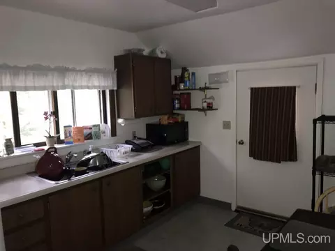 3115 Wright, Marquette, MI 49855 photo 5