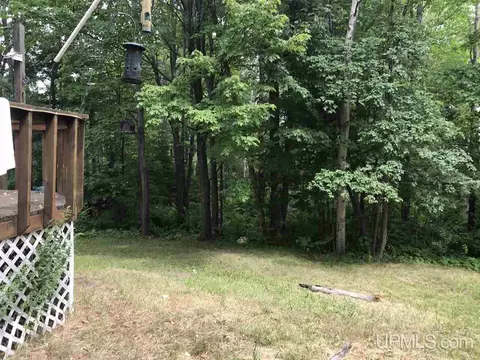 3115 Wright, Marquette, MI 49855 photo 3