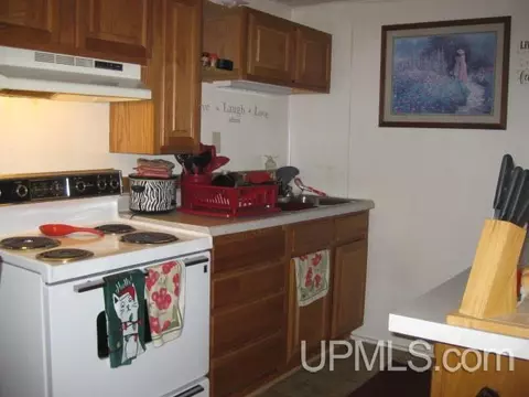 1112 S 3rd, Escanaba, MI 49829 photo 10