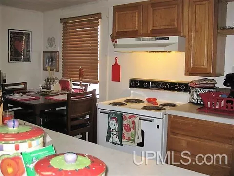 1112 S 3rd, Escanaba, MI 49829 photo 11