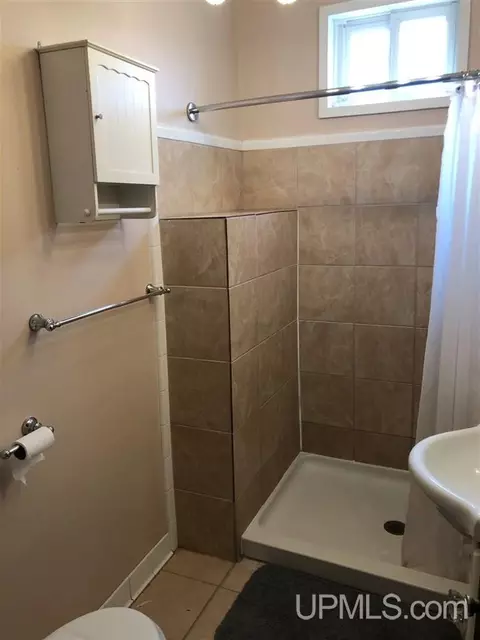 616 N N Pne, Ishpeming, MI 49849 photo 2