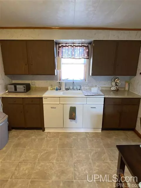 813 Wabash, Ishpeming, MI 49849 photo 11