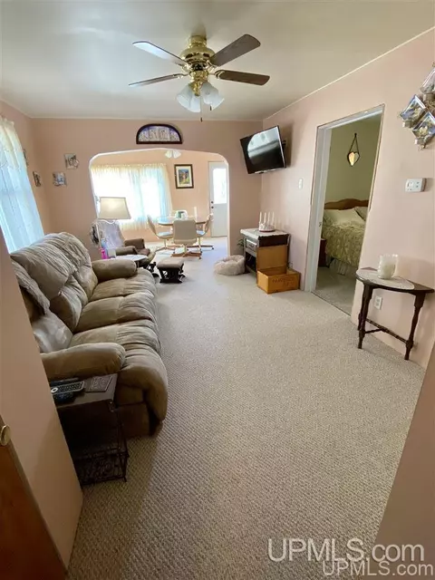 813 Wabash, Ishpeming, MI 49849 photo 2