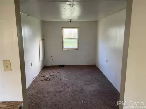 112 110 Clfs, Gladstone, MI 49837 photo 15