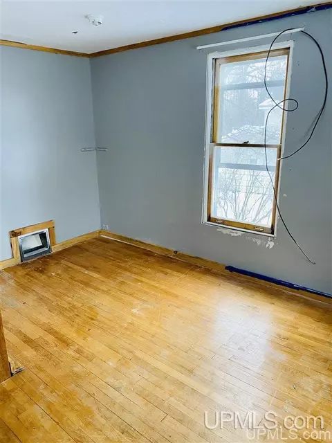 860 870 Patriot, Ishpeming, MI 49849 photo 5