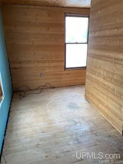 860 870 Patriot, Ishpeming, MI 49849 photo 10