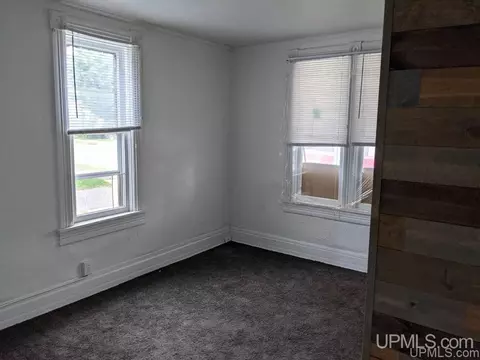818 E North, Ishpeming, MI 49849 photo 7