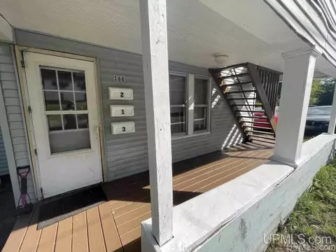 360 W Johnson, Ishpeming, MI 49849 photo 3