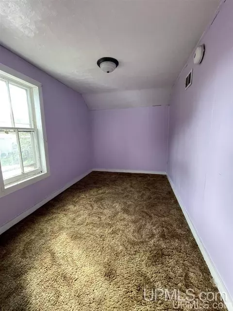360 W Johnson, Ishpeming, MI 49849 photo 6
