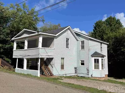 360 W Johnson, Ishpeming, MI 49849 photo 1