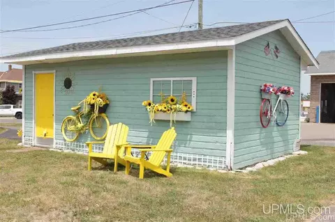 110 Birch, Munising, MI 49862 photo 42