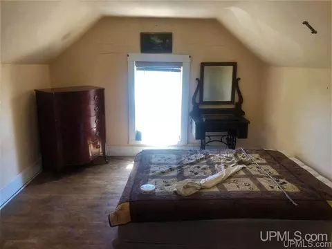 213 E North, Ishpeming, MI 49849 photo 7