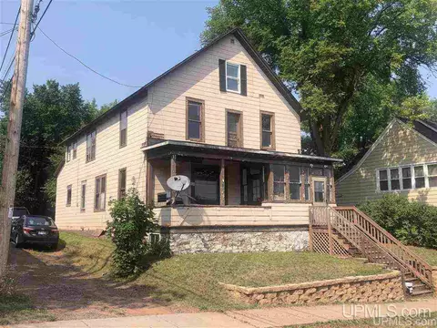 213 E North, Ishpeming, MI 49849 photo 1