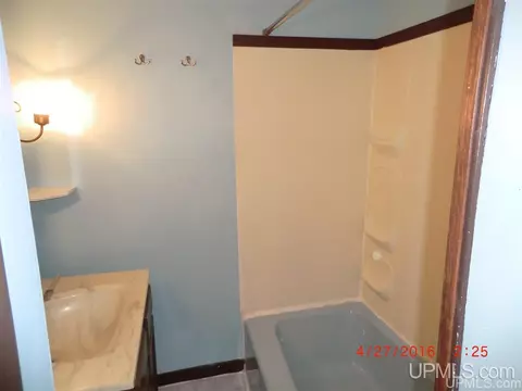 517 E Rdg, Ishpeming, MI 49849 photo 19
