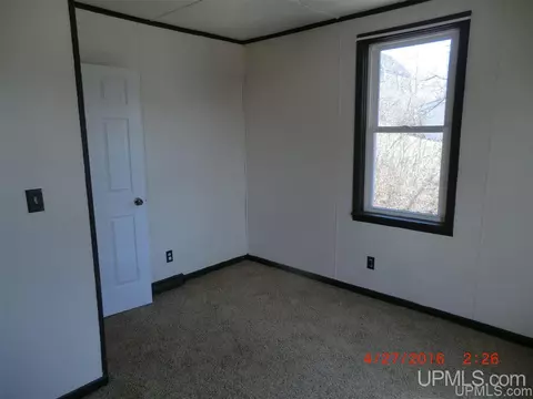 517 E Rdg, Ishpeming, MI 49849 photo 21
