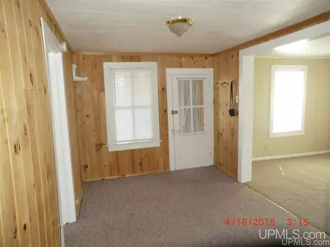 517 E Rdg, Ishpeming, MI 49849 photo 7