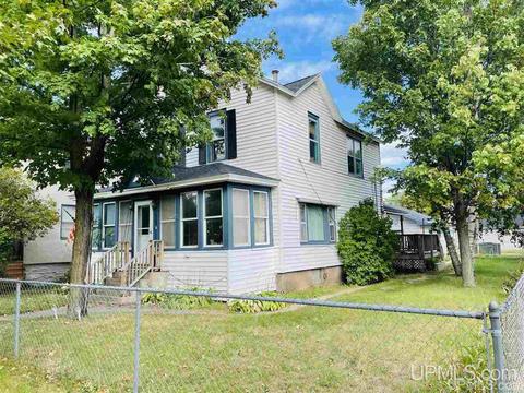 405 S 17th St, Escanaba, MI 49829 photo 2