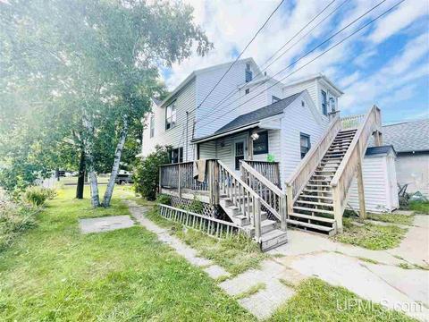 405 S 17th St, Escanaba, MI 49829 photo 6