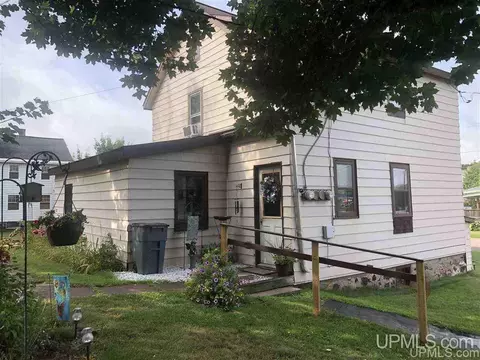 503 E Rdg, Ishpeming, MI 49849 photo 4