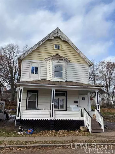 511 N 1st, Ishpeming, MI 49849 photo 1