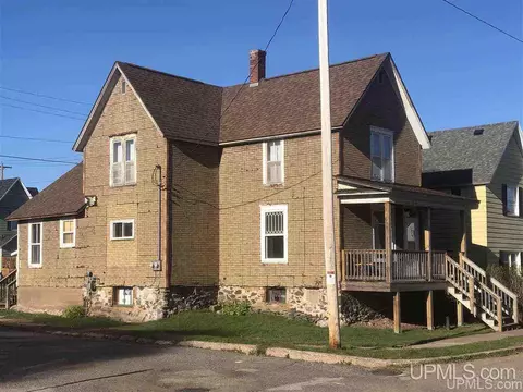 416 Bank, Ishpeming, MI 49849 photo 1