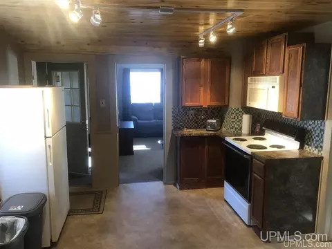 416 Bank, Ishpeming, MI 49849 photo 7