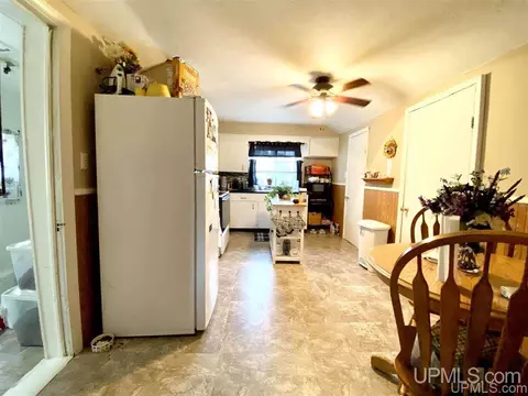 930 930 12 Stephenson, Escanaba, MI 49829 photo 6