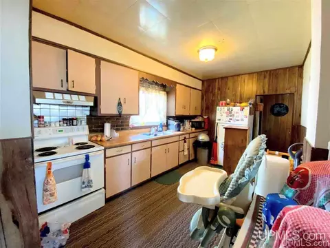 930 930 12 Stephenson, Escanaba, MI 49829 photo 42