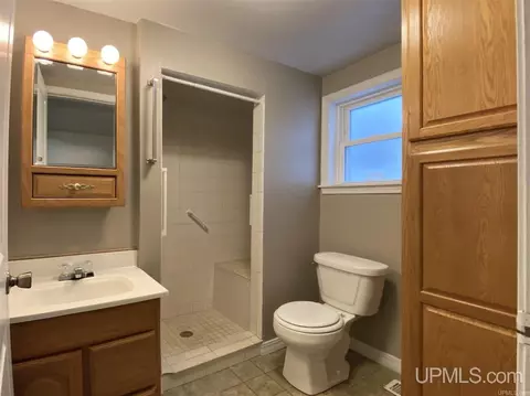 206 206 12 Chestnut, Munising, MI 49862 photo 15