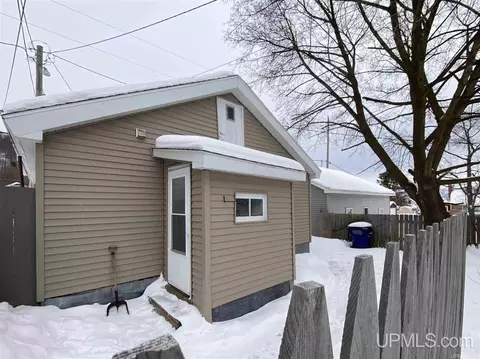 206 206 12 Chestnut, Munising, MI 49862 photo 27