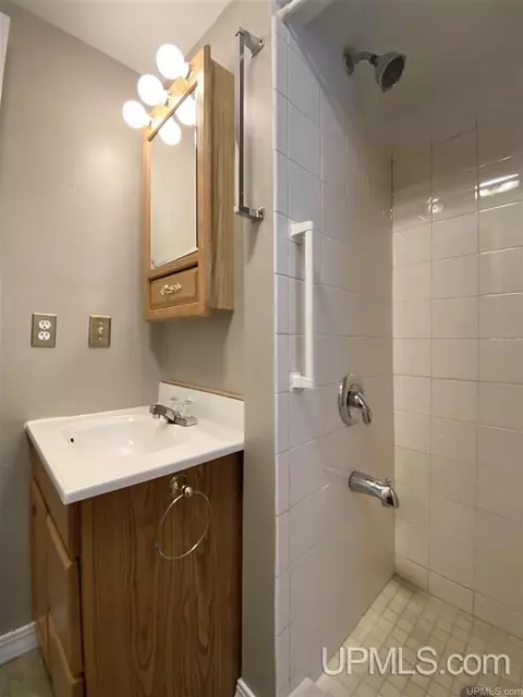 206 206 12 Chestnut, Munising, MI 49862 photo 16