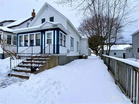 206 206 12 Chestnut, Munising, MI 49862 photo 1