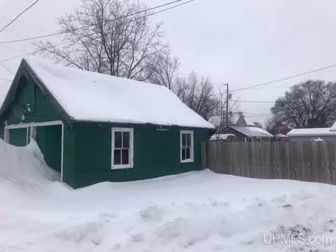 1322 N Third, Ishpeming, MI 49849 photo 3