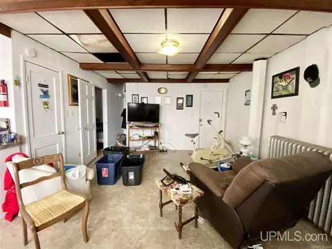 1723 N 3rd, Escanaba, MI 49829 photo 2