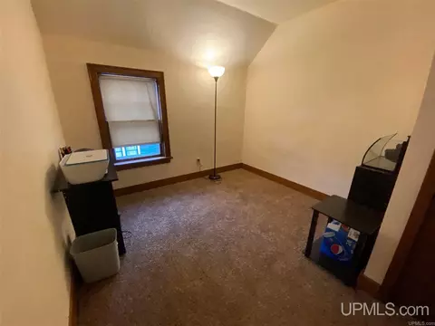 508 S 13th, Escanaba, MI 49829 photo 9