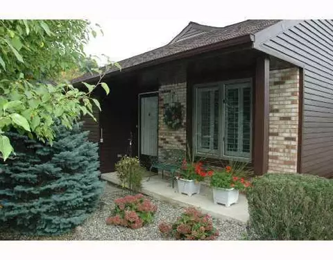 1855 Wedgefield, Jackson, MI 49201 photo 1