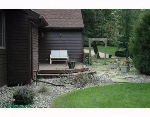 1855 Wedgefield, Jackson, MI 49201 photo 2