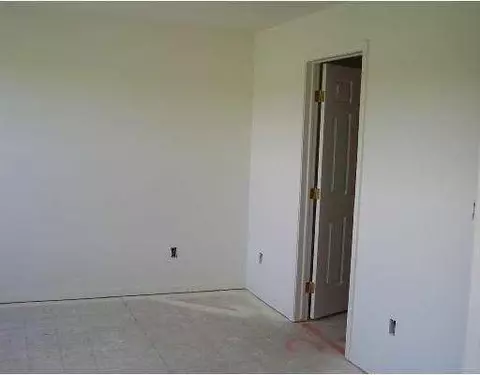 277 Victoria Dr, Dexter, MI 48130 photo 4