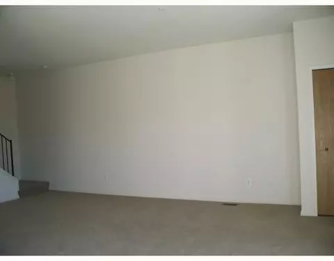 202 Riversedge Dr, Saline, MI 48176 photo 3